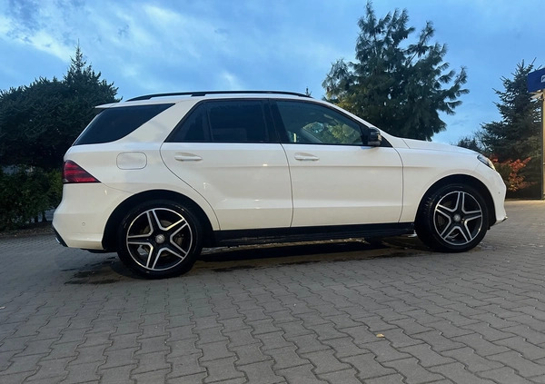 Mercedes-Benz GLE cena 127500 przebieg: 201000, rok produkcji 2015 z Nysa małe 106